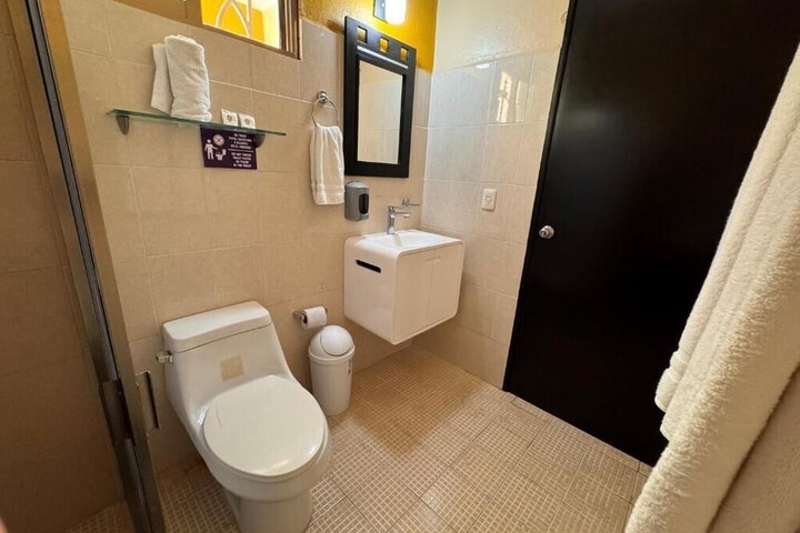 Room 15 of 29