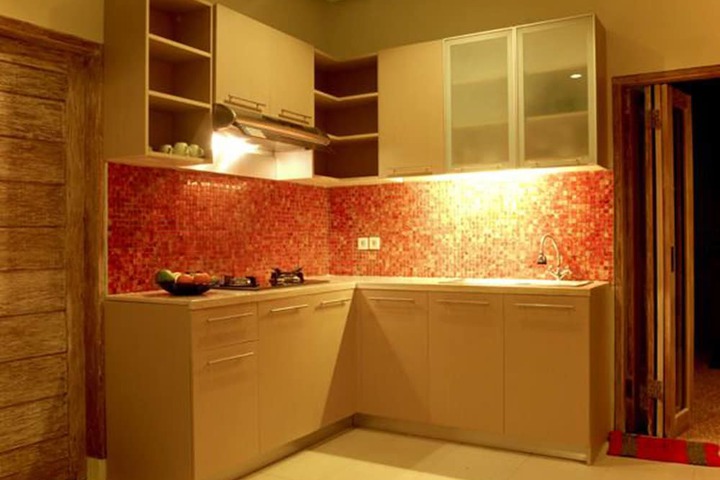 Room 10 of 24