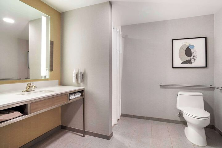 Bathroom shower