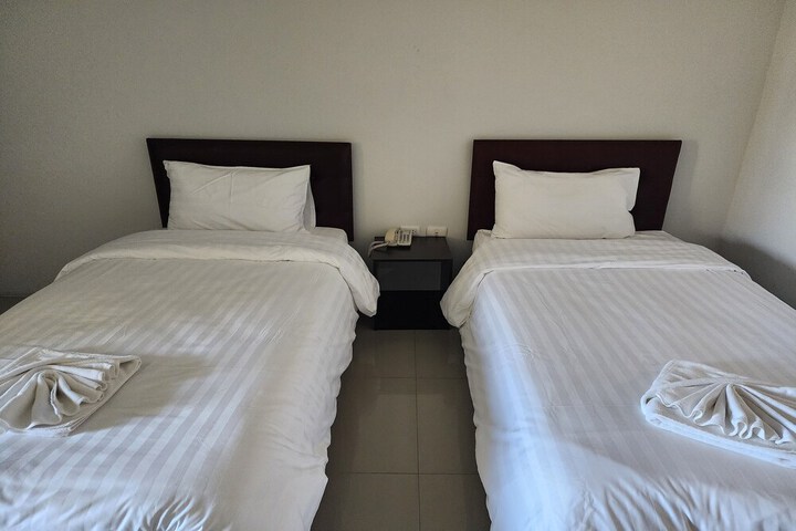 Room 28 of 72