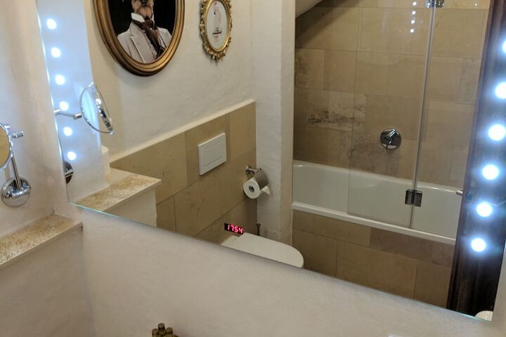 Room 40 of 56