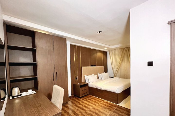 Room 30 of 45