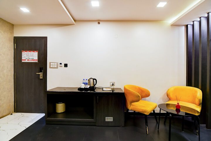 Room 15 of 117