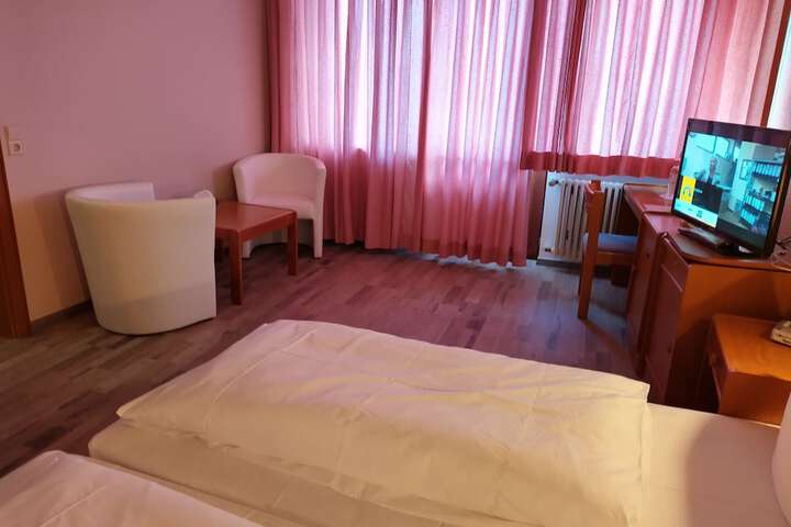 Room 26 of 71