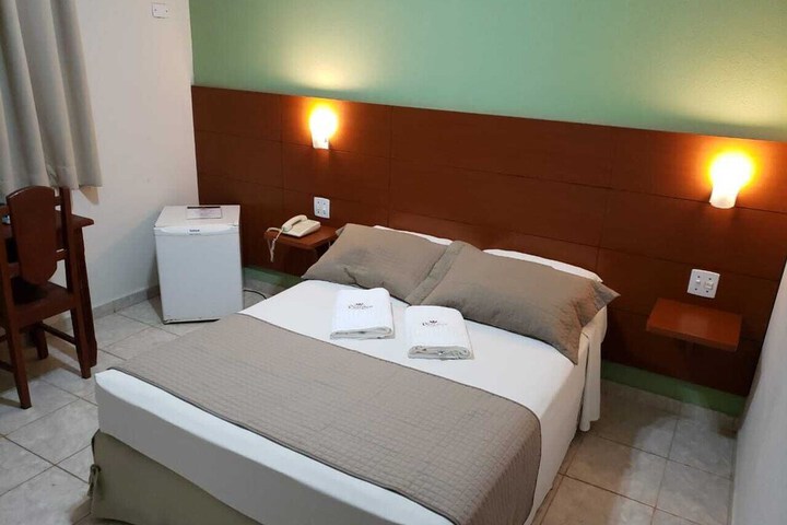Room 7 of 42
