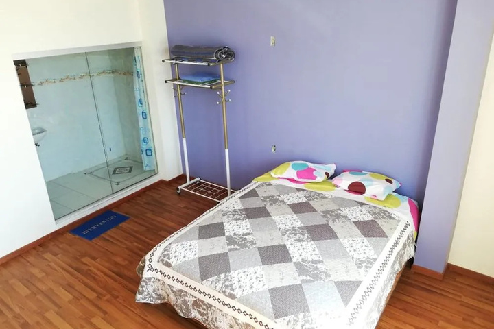 Room 2 of 11