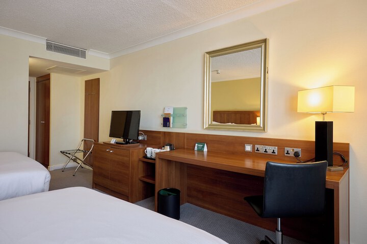 Room 112 of 292