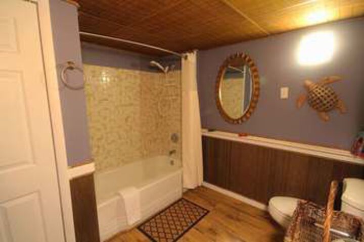Room 10 of 60
