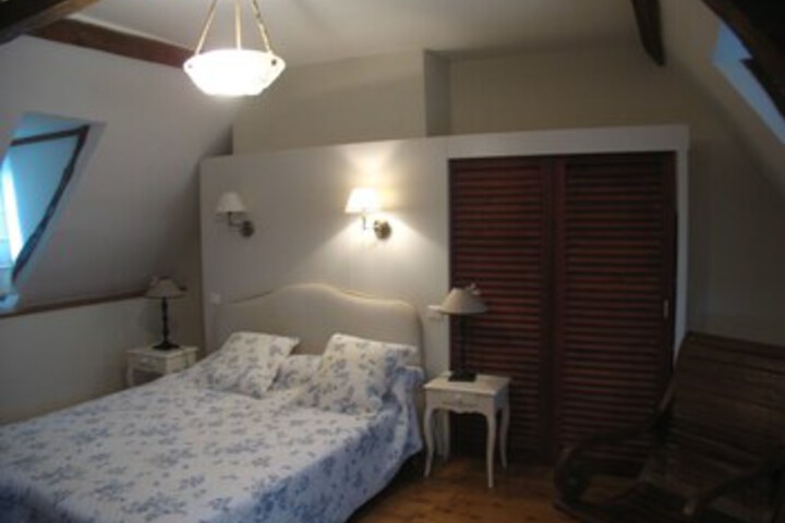 Room 13 of 17