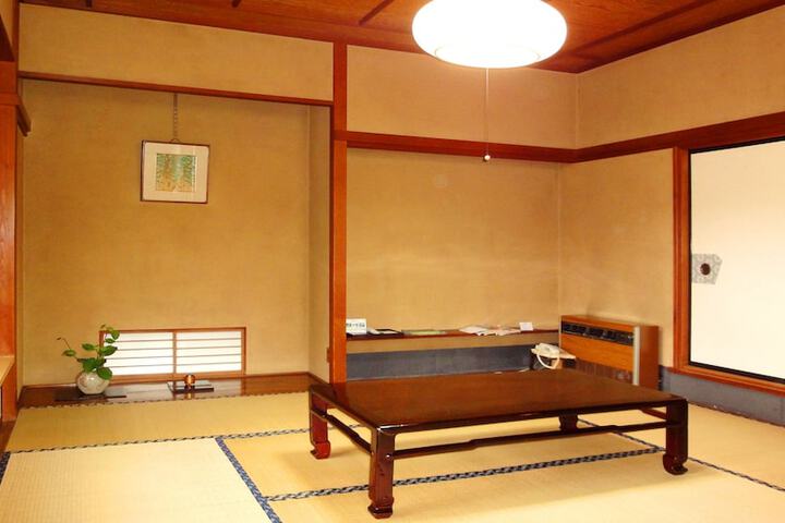 Room 26 of 110