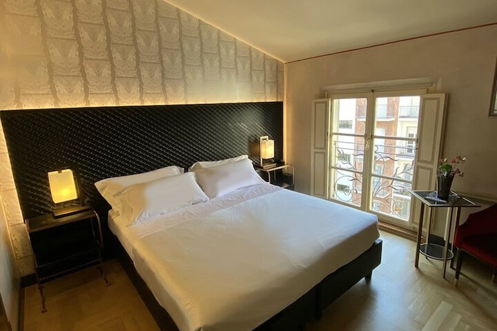 Room 17 of 45