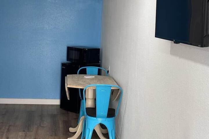 Room 22 of 148