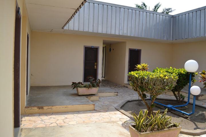 Property Grounds 18 of 28