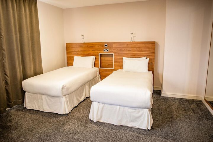 Room 7 of 41