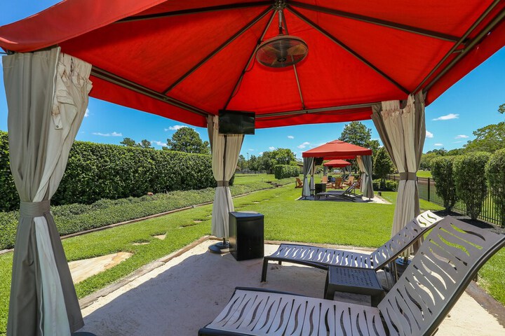 Property Grounds 46 of 51