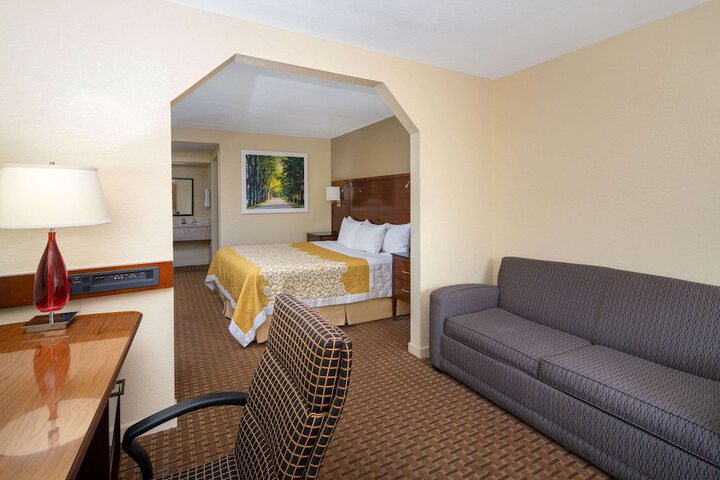 Room 3 of 15