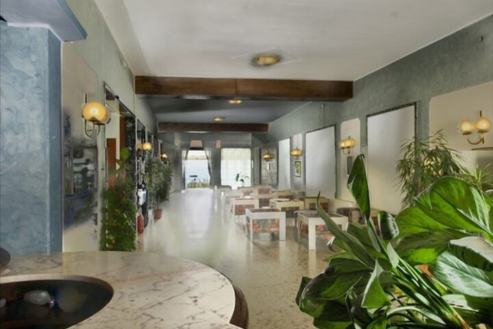 Hotel Interior 4 of 36