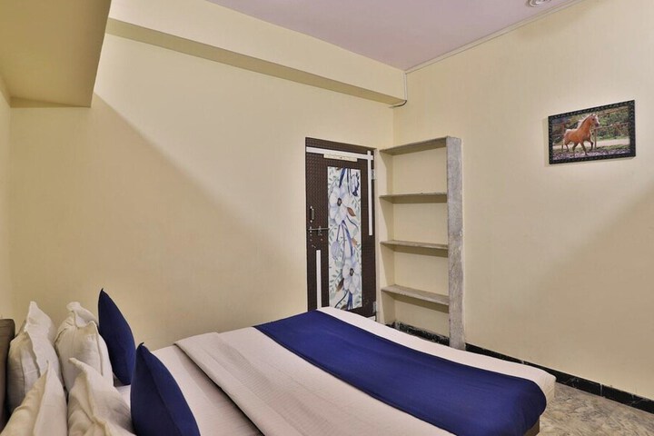 Room 20 of 35