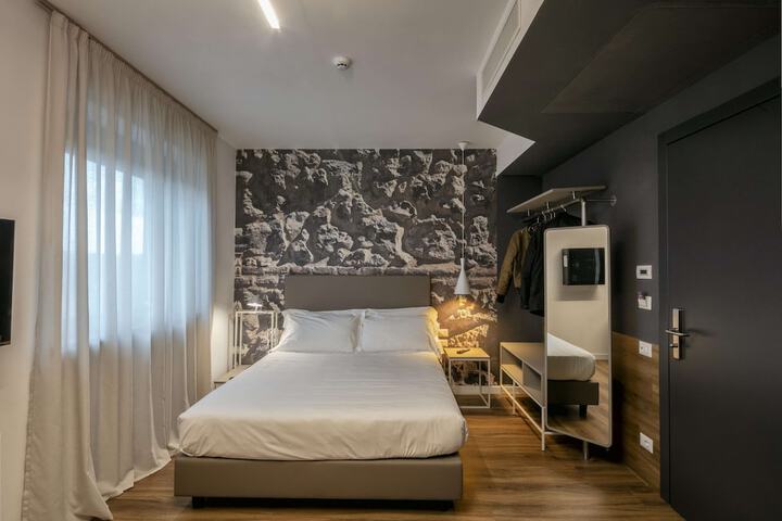Room 8 of 57