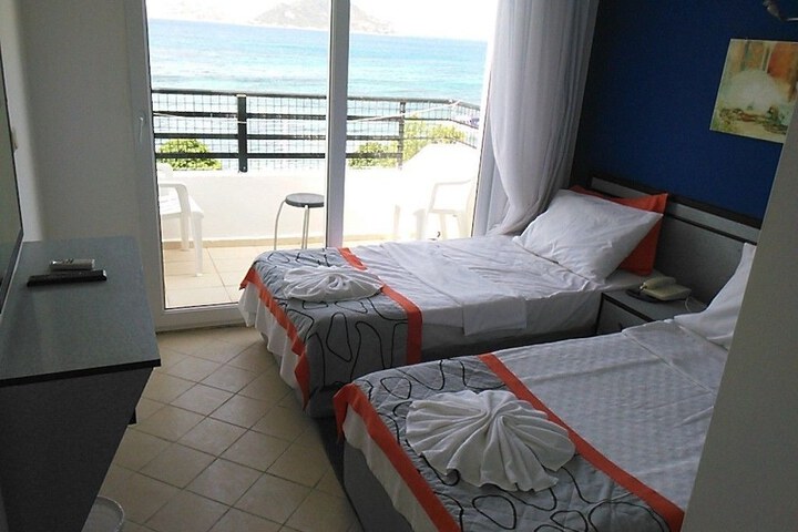 Room 4 of 27