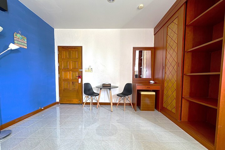 Room 18 of 79