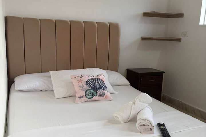 Room 11 of 23