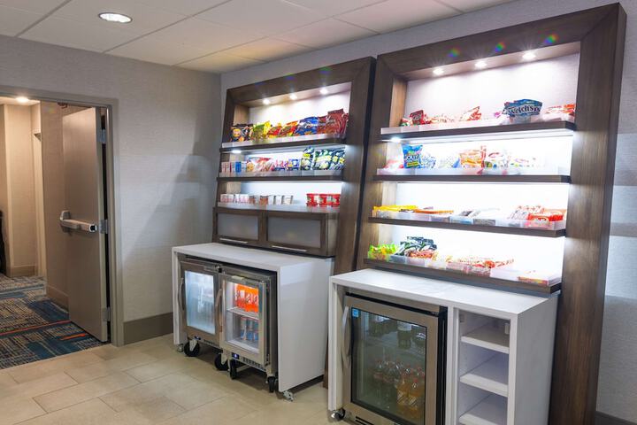 Snack bar