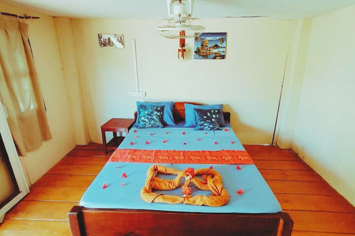 Room 19 of 62