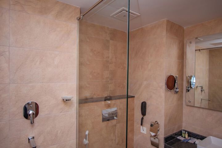 Room 40 of 70