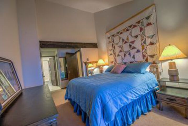 Room 33 of 155