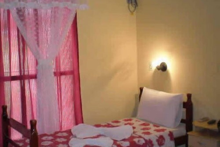 Room 20 of 39