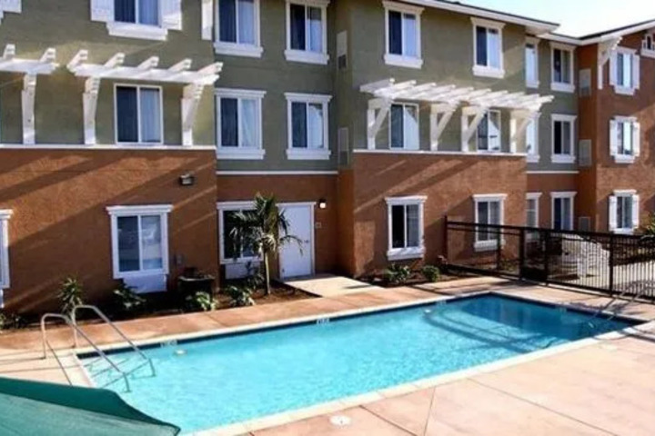 Photo of GRANDSTAY RESIDENTIAL SUITES - OXNARD