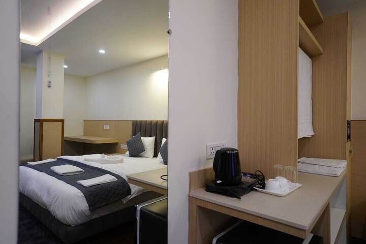 Room 16 of 49