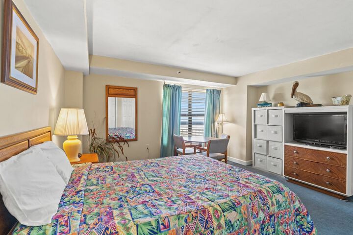 Room 6 of 138