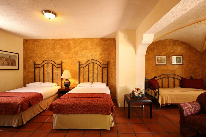 Room 5 of 35