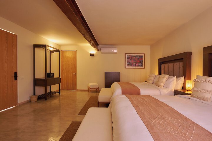 Room 11 of 47