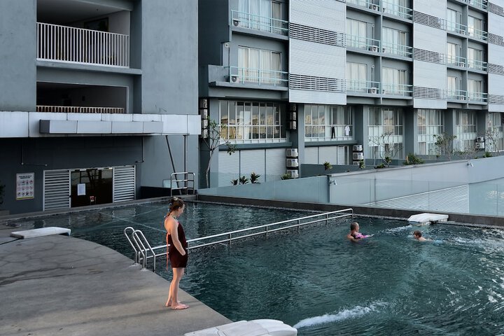 Pool Hotel