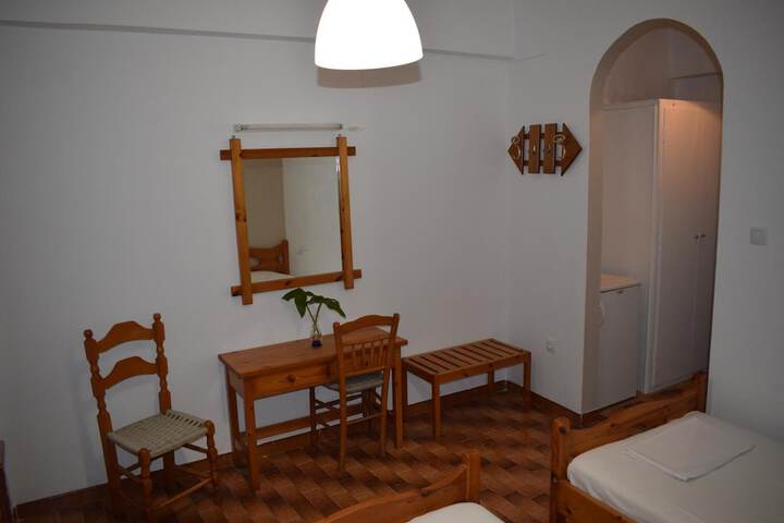 Room 15 of 36