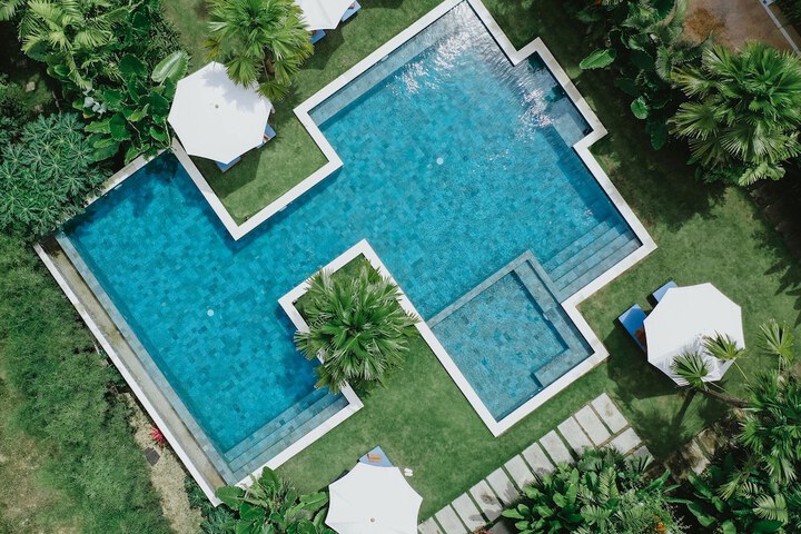 Pool 34 of 58