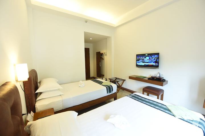 Room 22 of 80