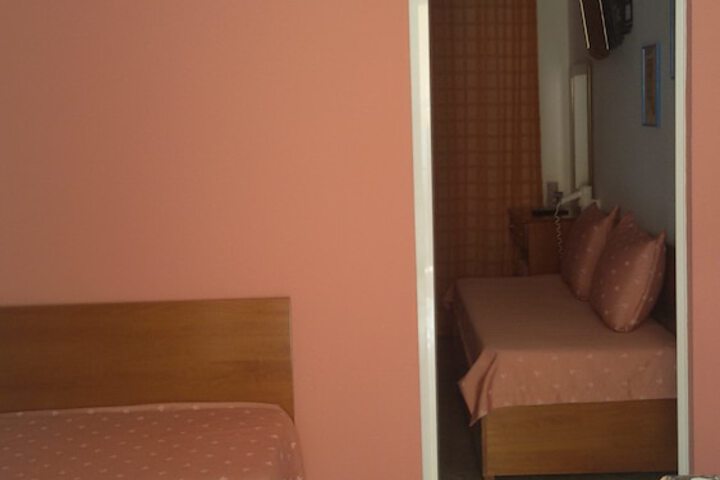 Room 12 of 13