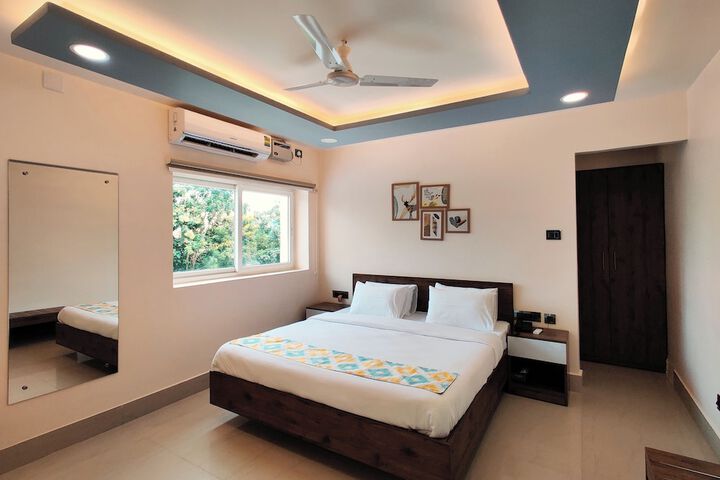 Room 15 of 27