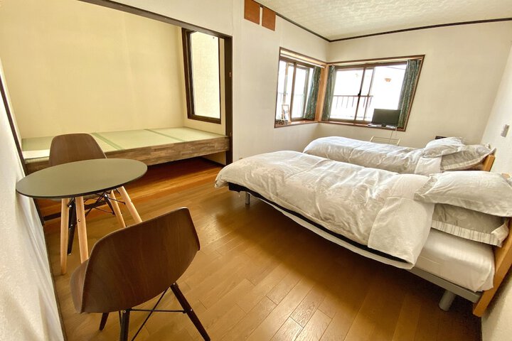 Room 5 of 46