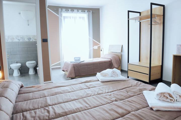 Room 9 of 35