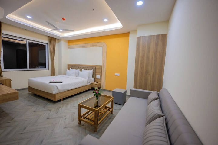 Room 5 of 31