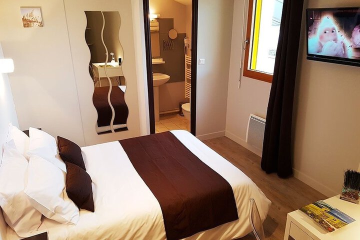 Room 5 of 57