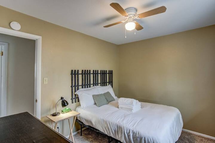 Room 8 of 62