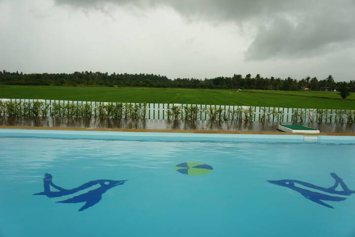 Pool Hotel