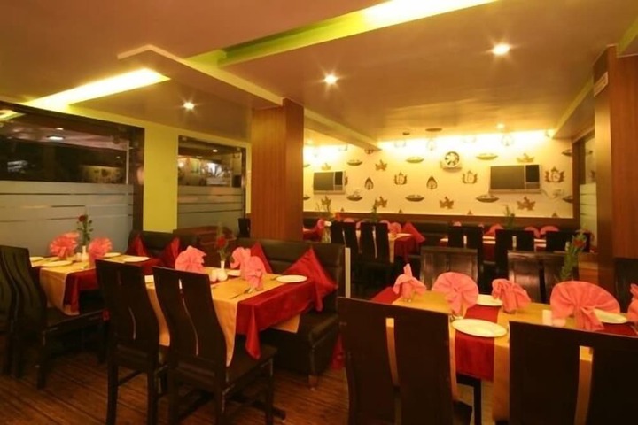 Dining Photos