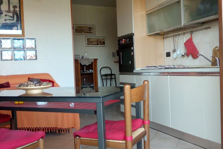 Room 5 of 53